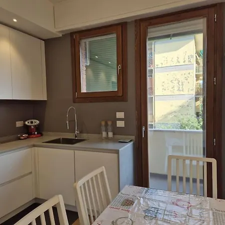 Talenti Con Parcheggio Apartamento *